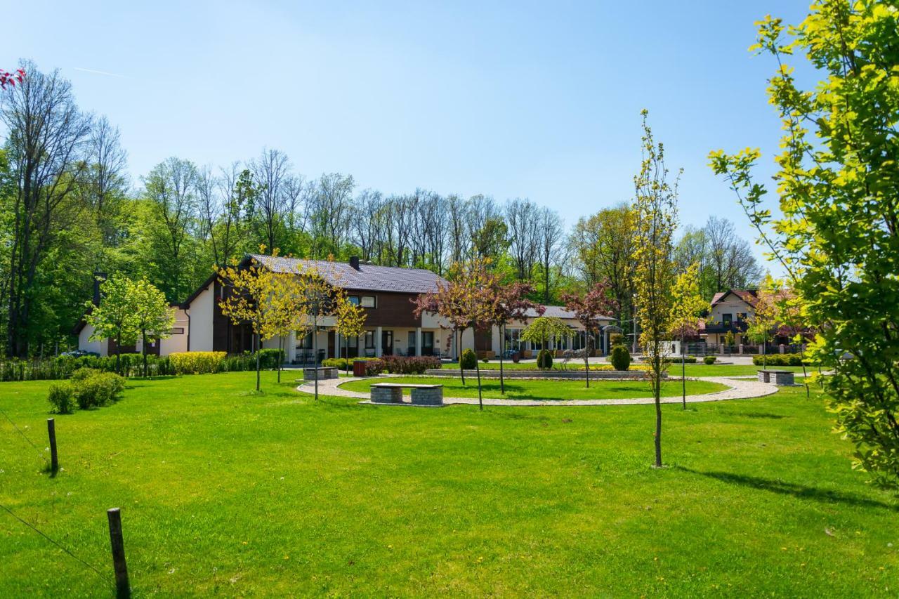 Hotel & Distillery Monogram Gradac  Kültér fotó