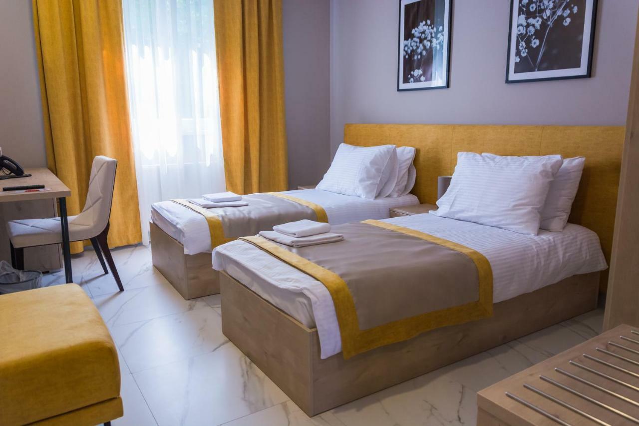 Hotel & Distillery Monogram Gradac  Kültér fotó