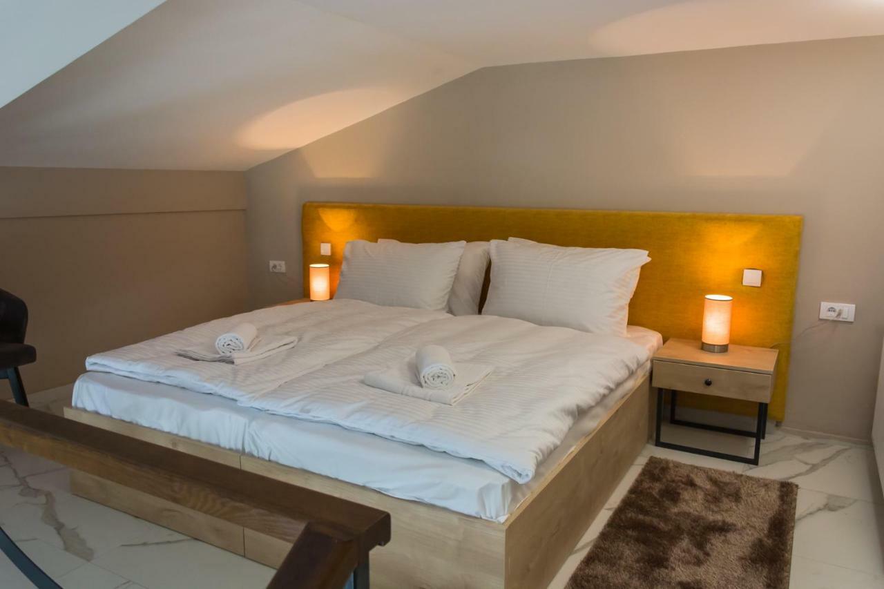 Hotel & Distillery Monogram Gradac  Kültér fotó