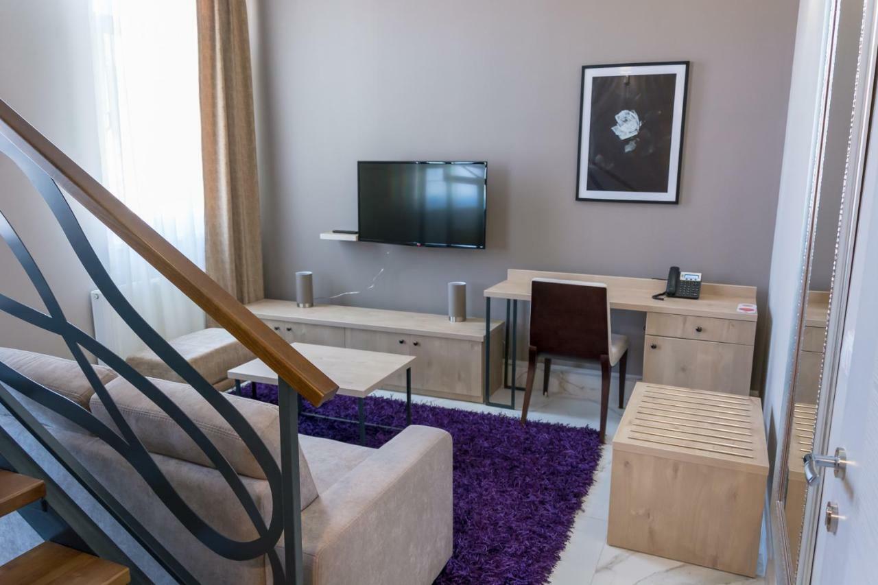 Hotel & Distillery Monogram Gradac  Kültér fotó