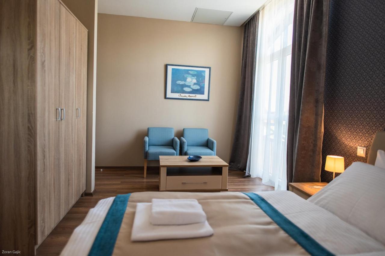 Hotel & Distillery Monogram Gradac  Kültér fotó